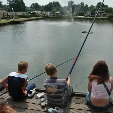 Familiechalet - Veluwe - Zwembad - Gratis Parkeren *